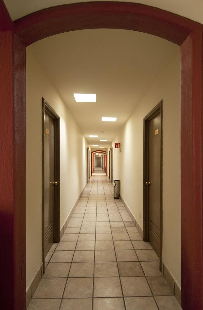 Hotel Arboledas Industrial Guadalajara Ngoại thất bức ảnh
