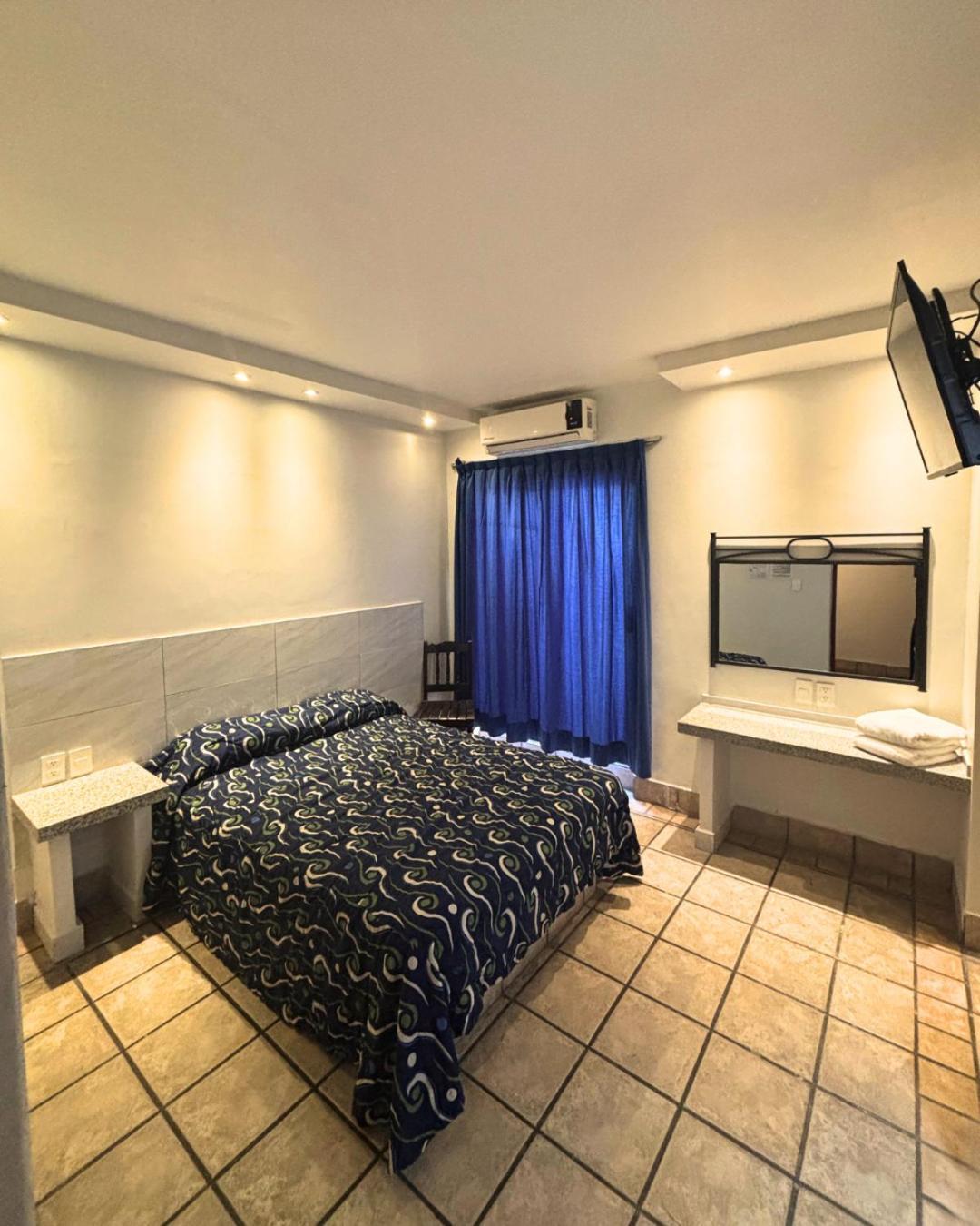 Hotel Arboledas Industrial Guadalajara Ngoại thất bức ảnh