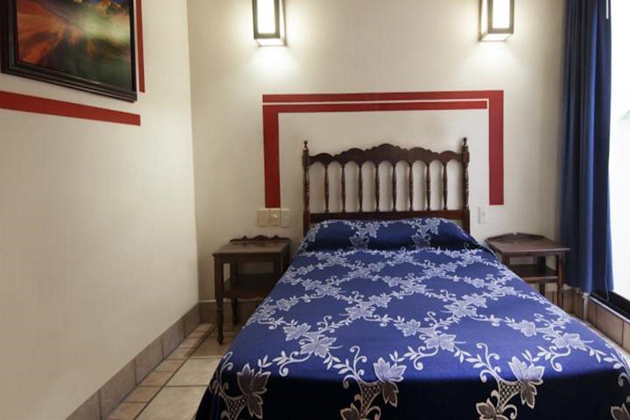 Hotel Arboledas Industrial Guadalajara Ngoại thất bức ảnh