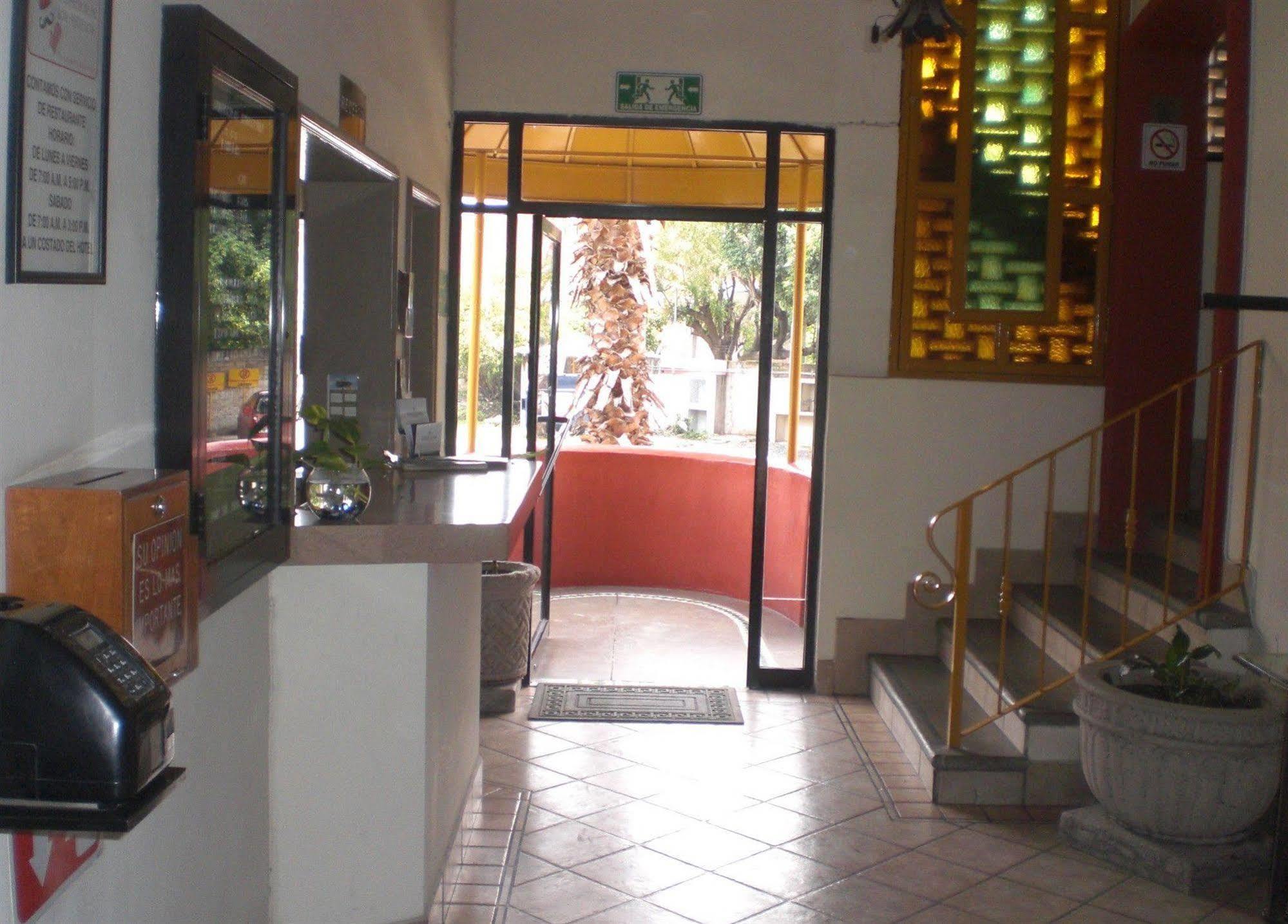 Hotel Arboledas Industrial Guadalajara Ngoại thất bức ảnh